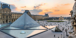 Louvre inner