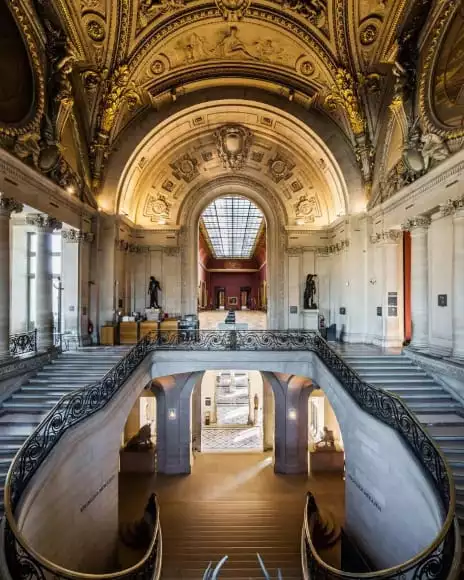 Louvre inner